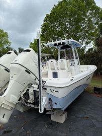2020 Blue Wave 2800 Makaira