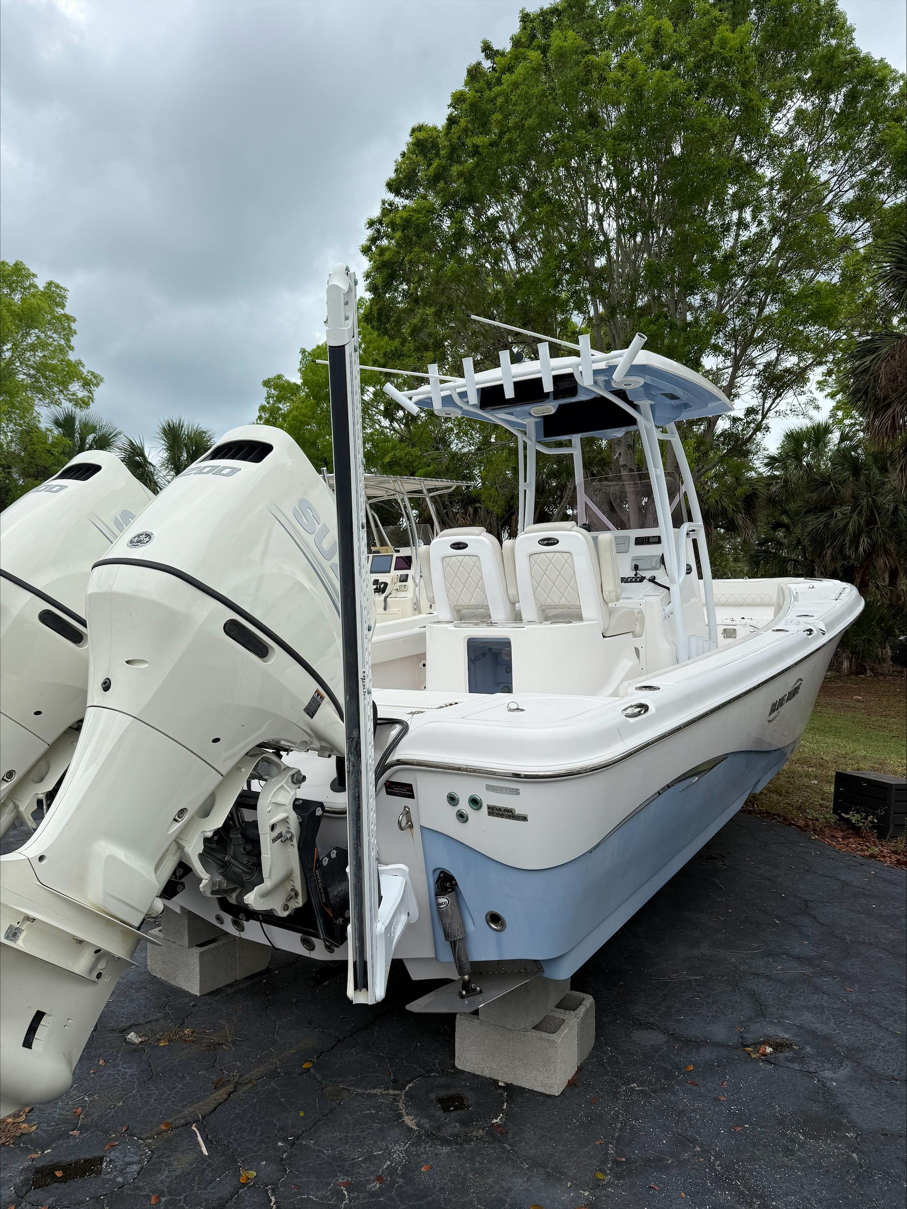 2020 Blue Wave 2800 Makaira