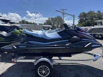 2025 Yamaha WaveRunner VX Cruiser