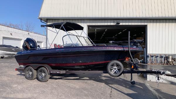 2024 Skeeter Solera 205