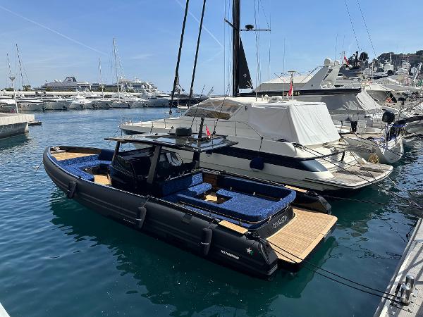 2023 Novamarine Black Shiver 120 Diesel