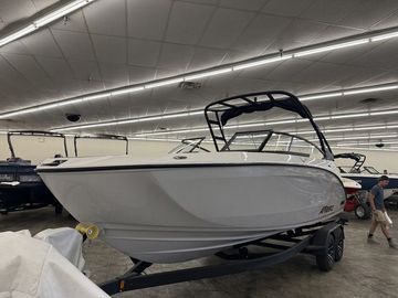 2025 Yamaha Boats AR250