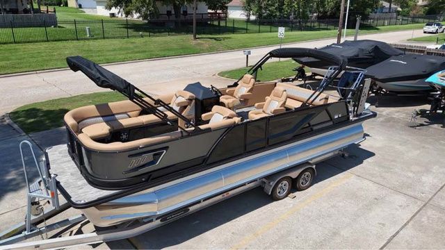 2026 Crest 250 Caribbean W/400V10