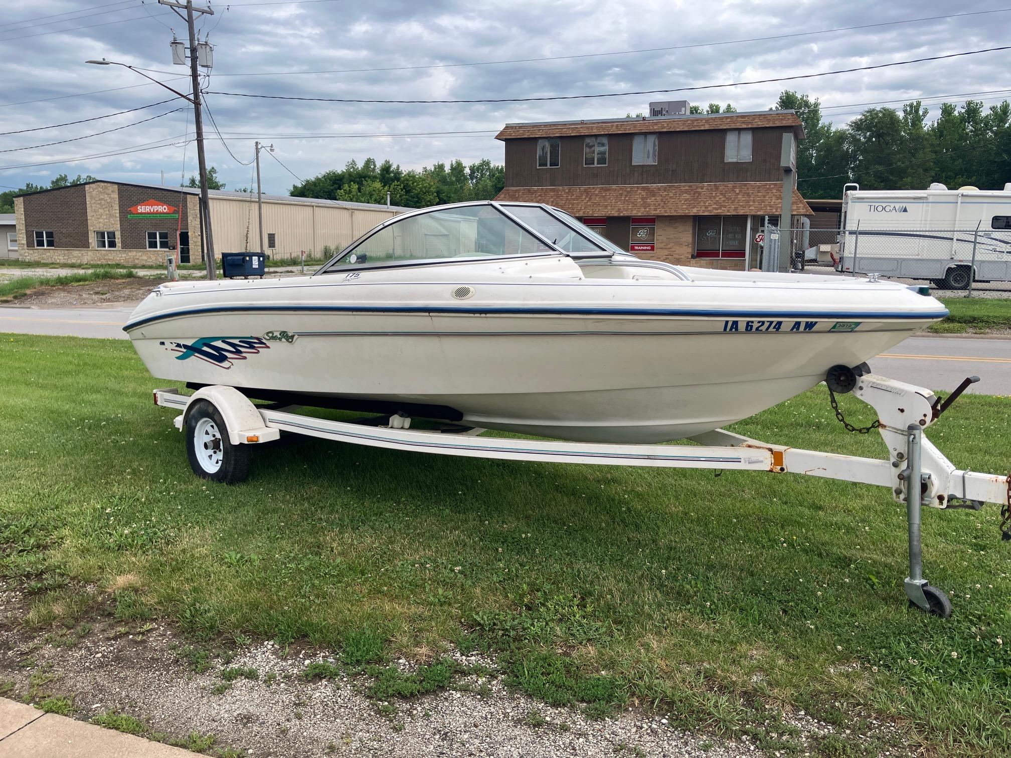 Sea Ray 175 Open Bow