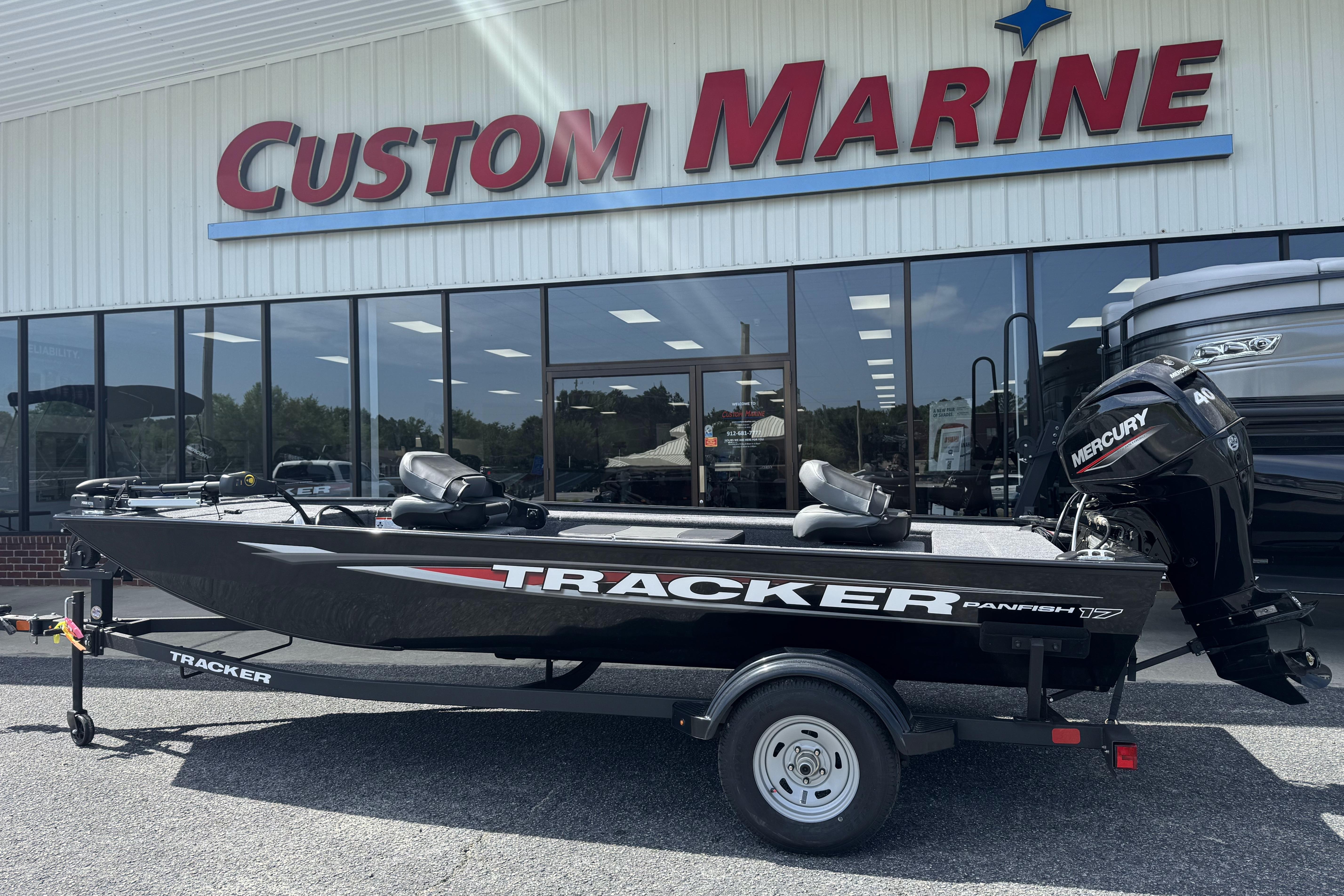 2025 Tracker Panfish 17
