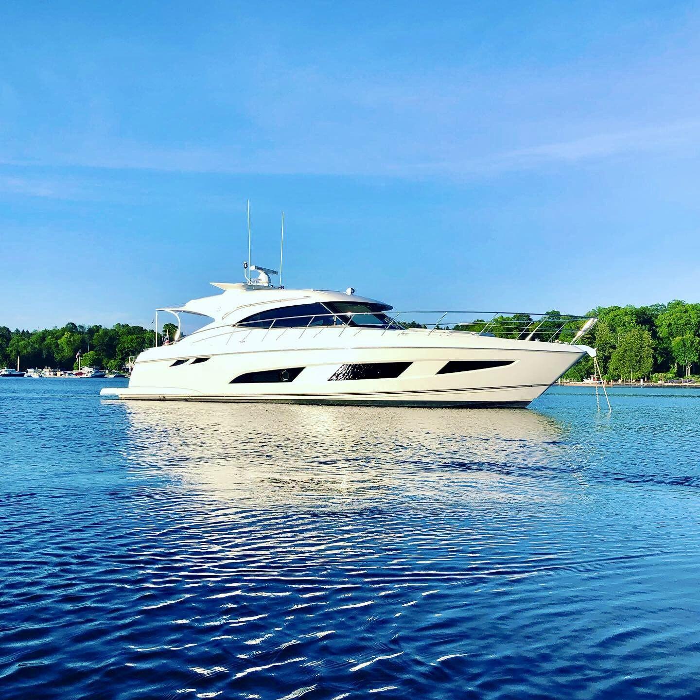 2018 Riviera 4800SY