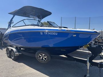 2019 Yamaha Boats 242X E-Series