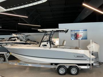 2024 Boston Whaler 230 Outrage