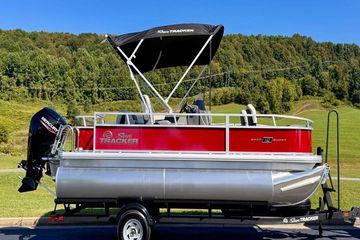 2026 Sun Tracker Bass Buggy 18 DLX