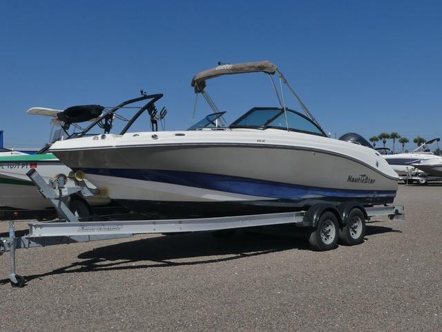 NauticStar 223 DC