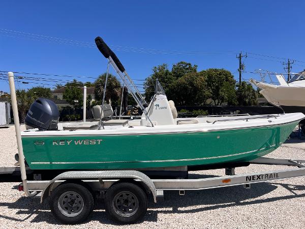 2025 Key West 1720 Center Console