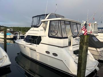 2001 Carver 356 Aft Cabin Motor Yacht