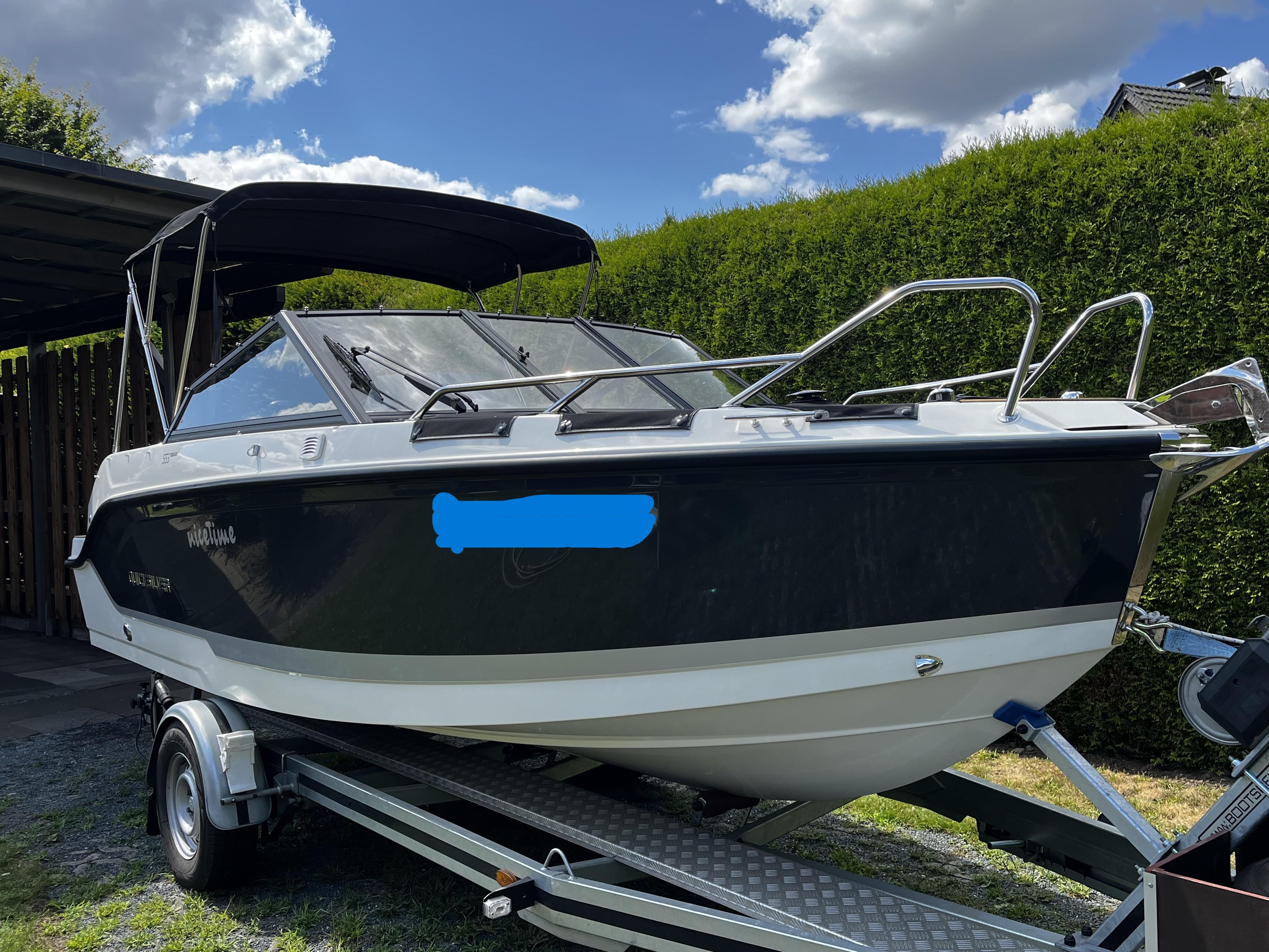 2020 Quicksilver 555 Bowrider