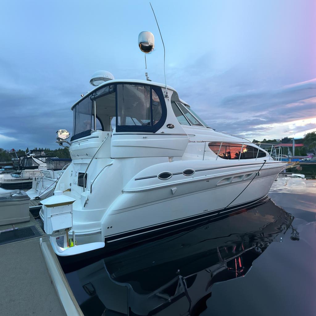 2005 Sea Ray 390 Motor Yacht