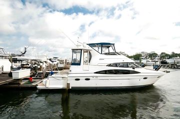 2002 Carver 444 Cockpit Motor Yacht