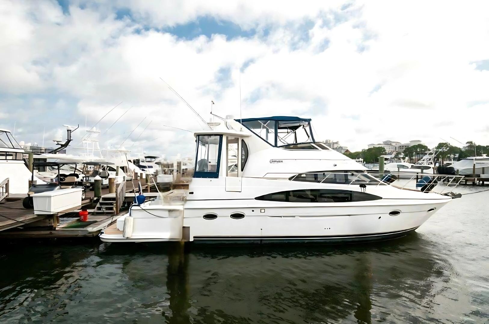 Carver 444 Cockpit Motor Yacht 2002 Carver 444 CPMY- Graham's Enterprise
