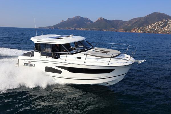 2026 Jeanneau NC1095 Coupe