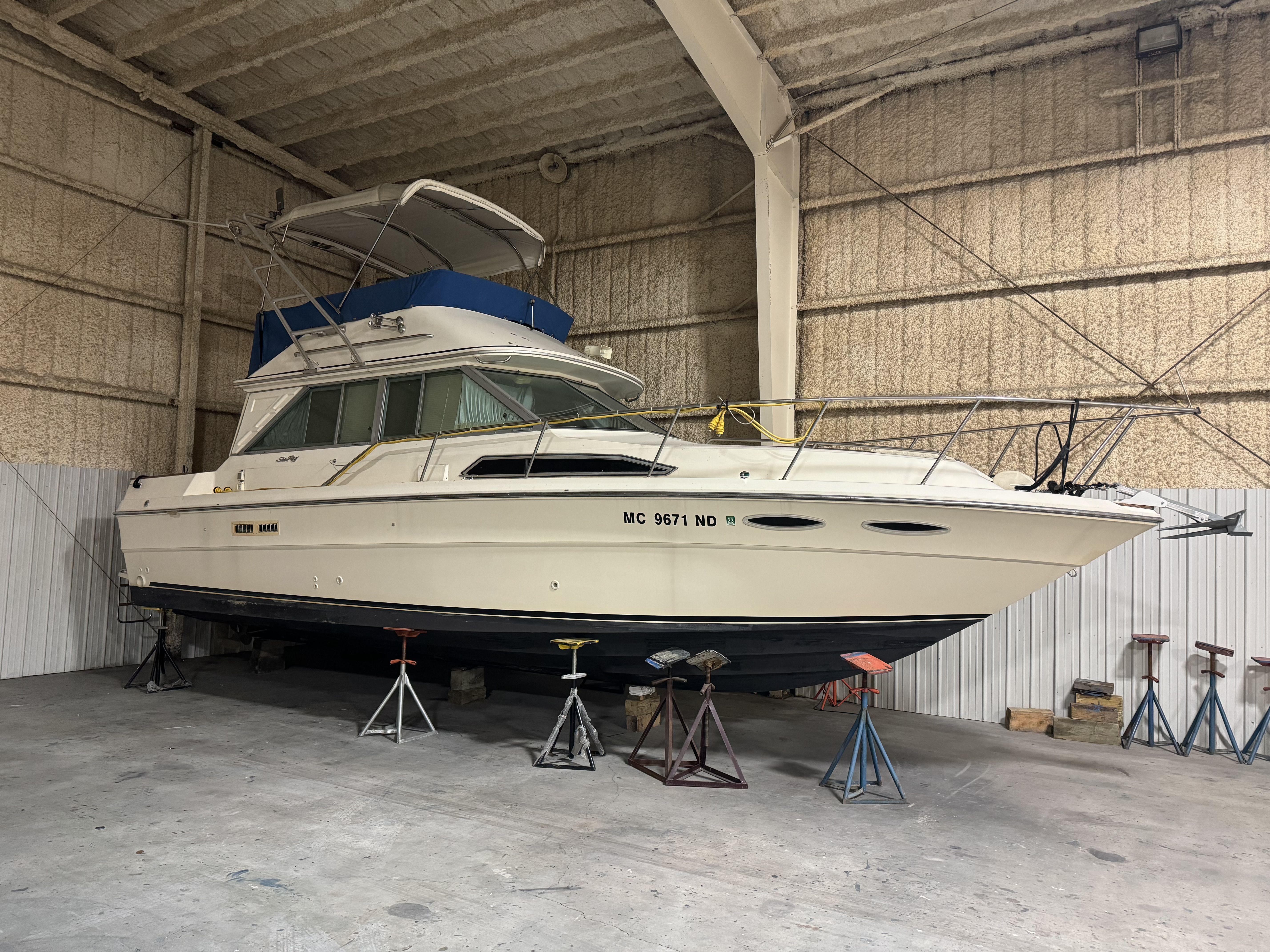 1987 Sea Ray 340 SedanBridge