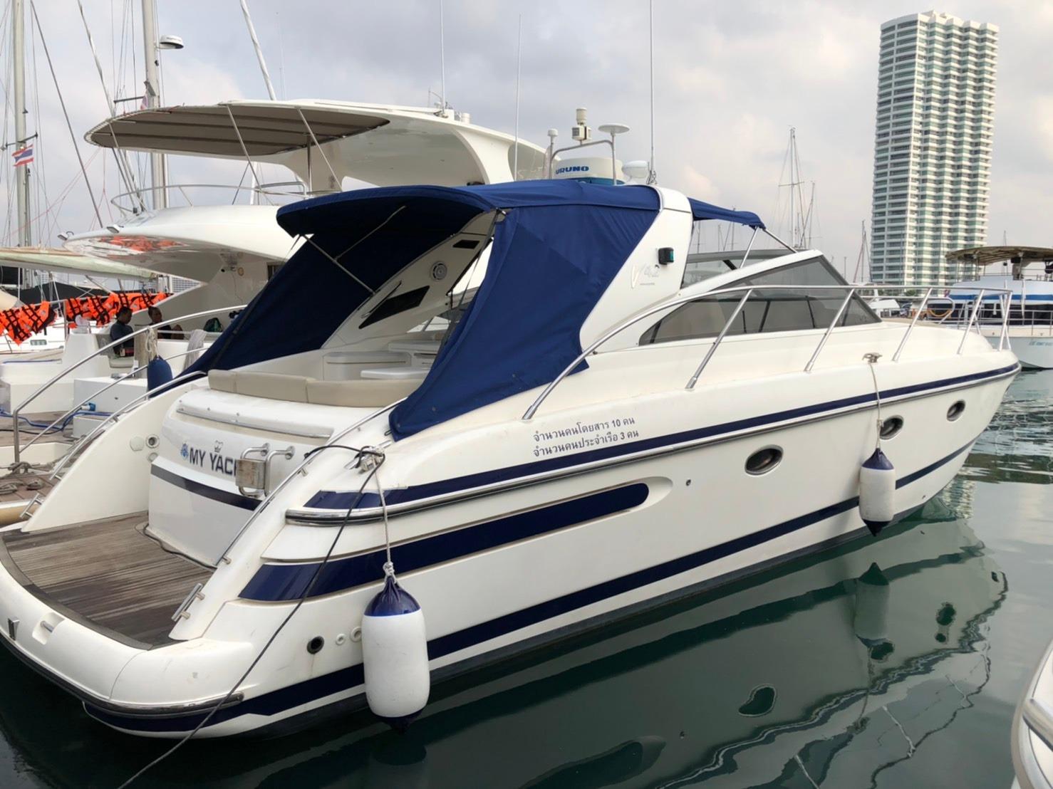 06 Princess V42 Pattaya Thailand Boats Com