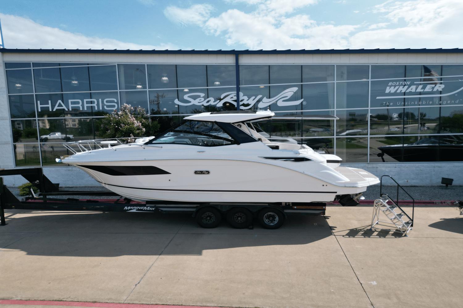 2025 Sea Ray Sundancer 320