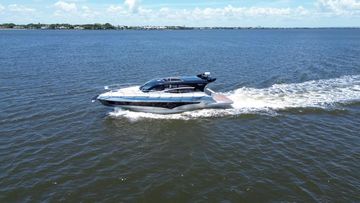 2025 Real 40 HT Luxury