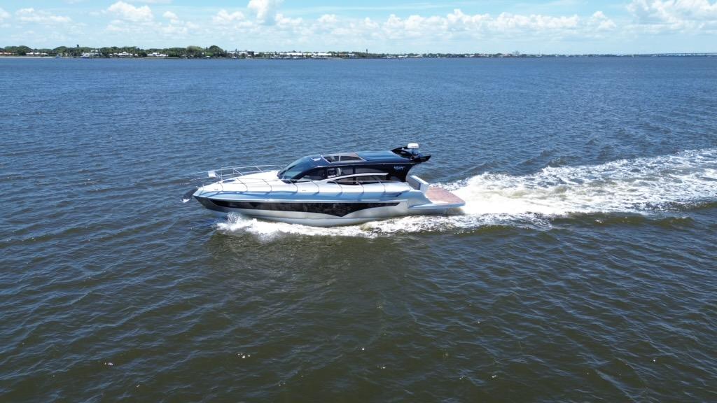 2025 Real 40 HT Luxury