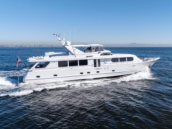 2001 Broward Raised Pilothouse