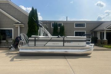 2022 Crest Classic LX 200