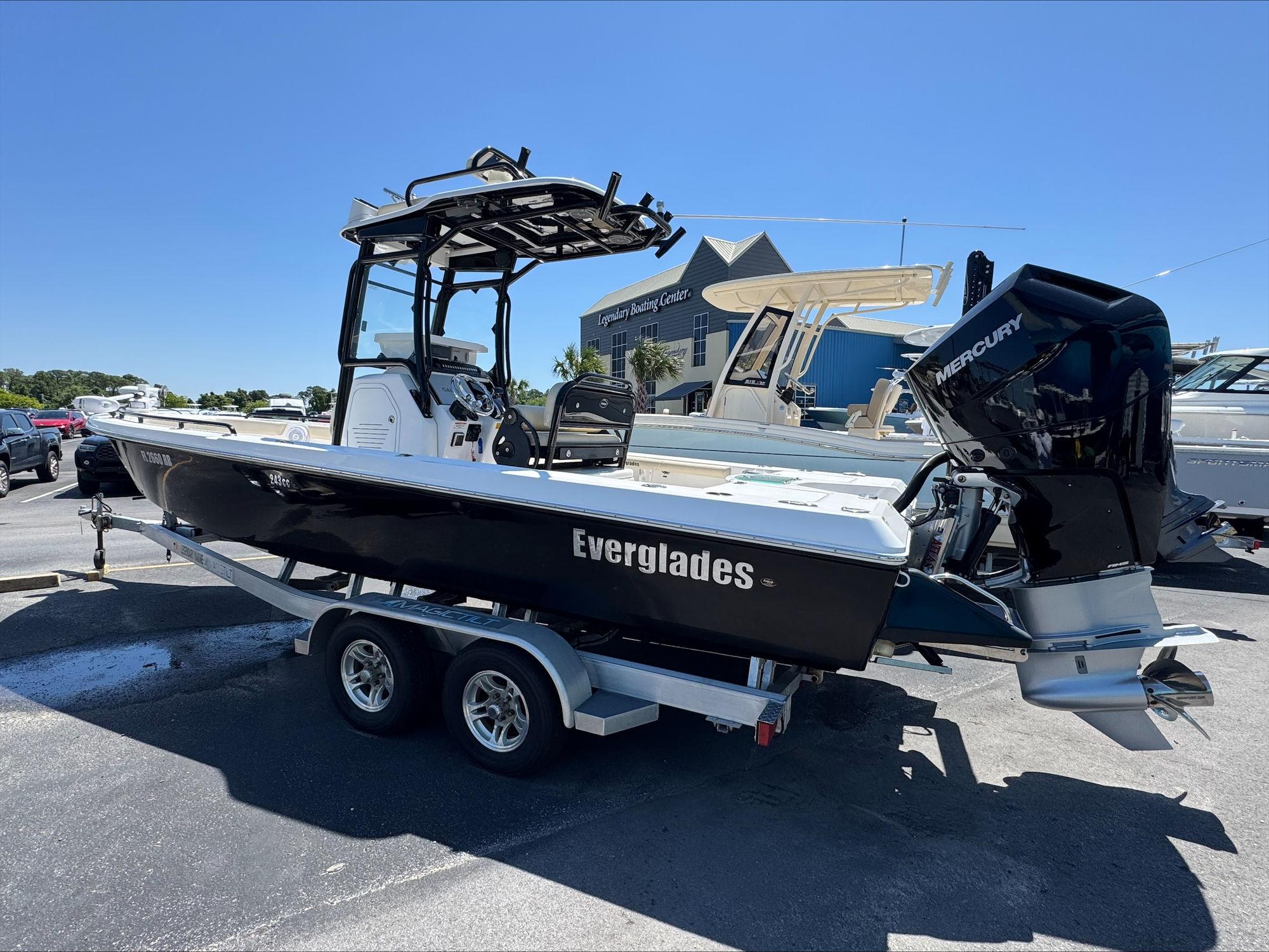 Everglades 243 CC 2018-EVERGLADES-243-CC
