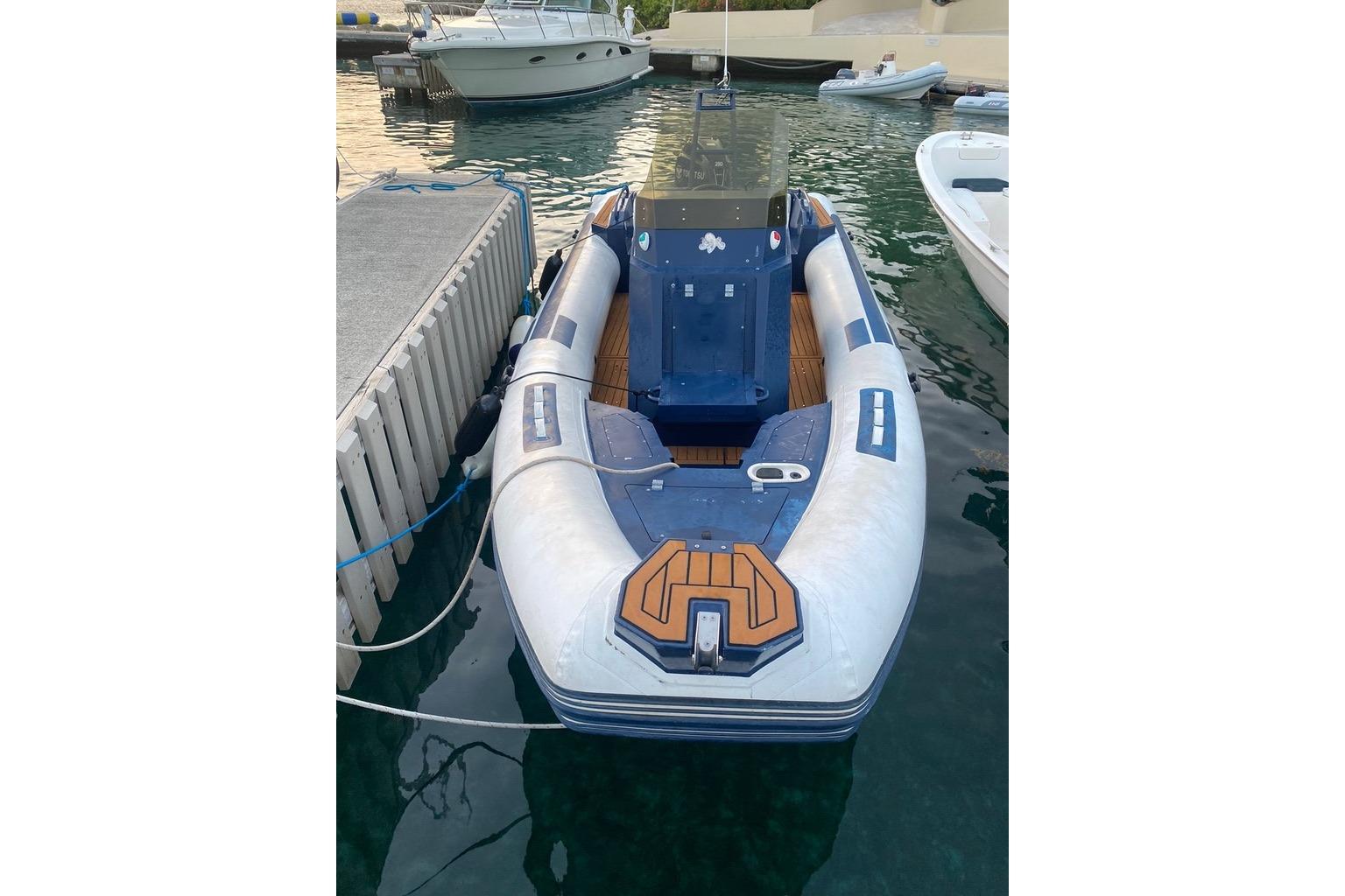 2023 Blackfisk 8M
