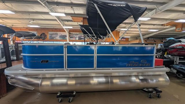 2026 Sun Tracker PB 16