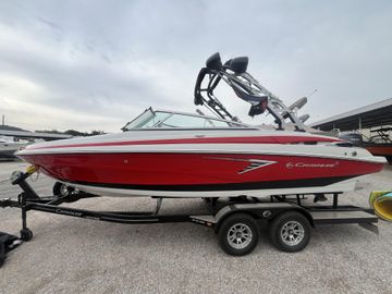 2022 Crownline 240 SS SURF