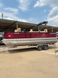 2022 Veranda VF22F4