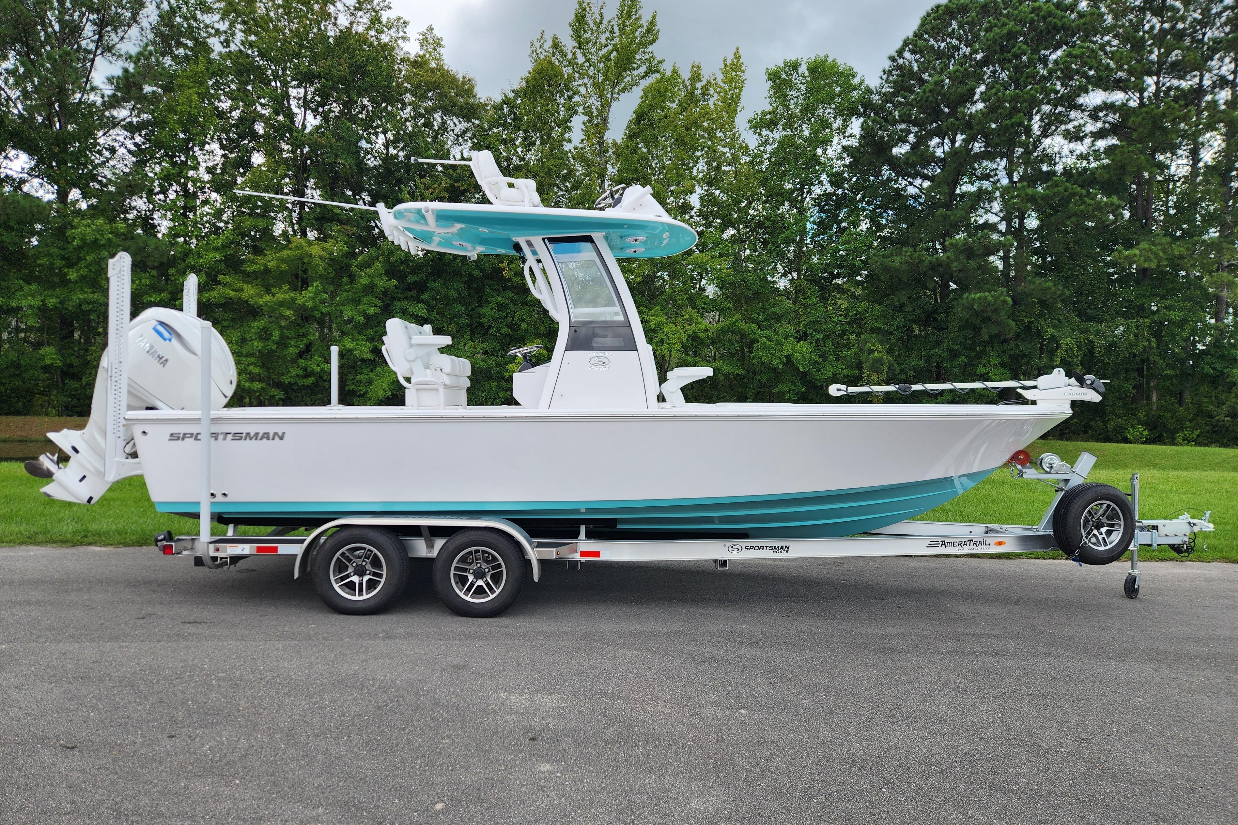 2025 Sportsman Masters 247OE Bay Boat