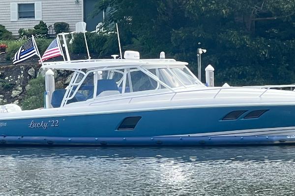 2019 Intrepid 407 Cuddy