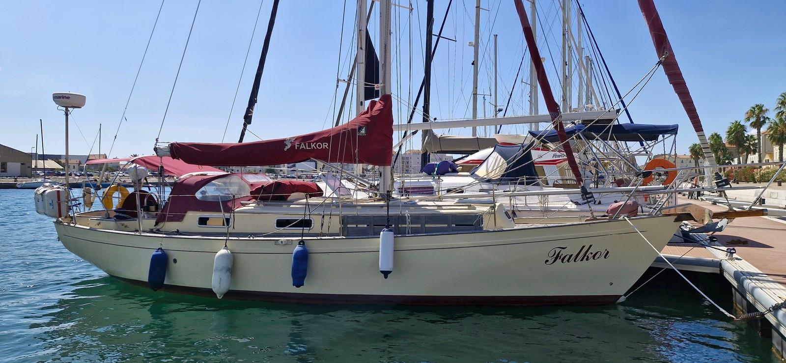 1996 Victoria 34