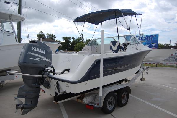 Hydra-Sports Lightning 202 DC 2004 Hydra-Sports Lightning 202 DC boat on trailer with Yamaha outboard motor.
