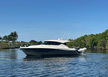 2018 Tiara Yachts C39 Coupe