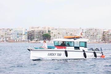 2022 Axopar 37 XC CROSS CABIN