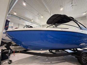 2025 Yamaha Boats AR250