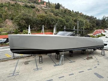 2019 VanDutch 55