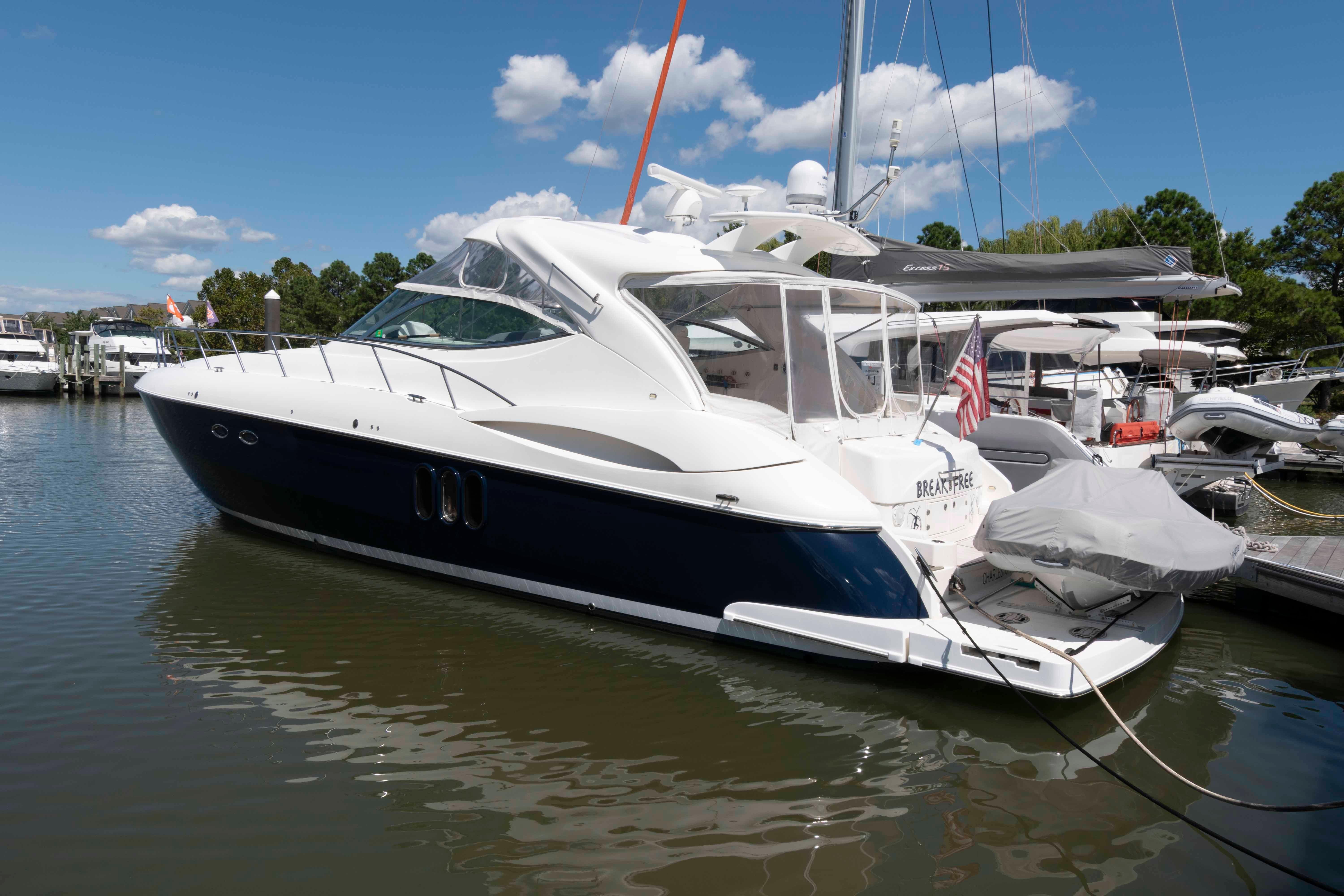 2007 Cruisers Yachts 520 Express