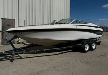1999 Crownline 225