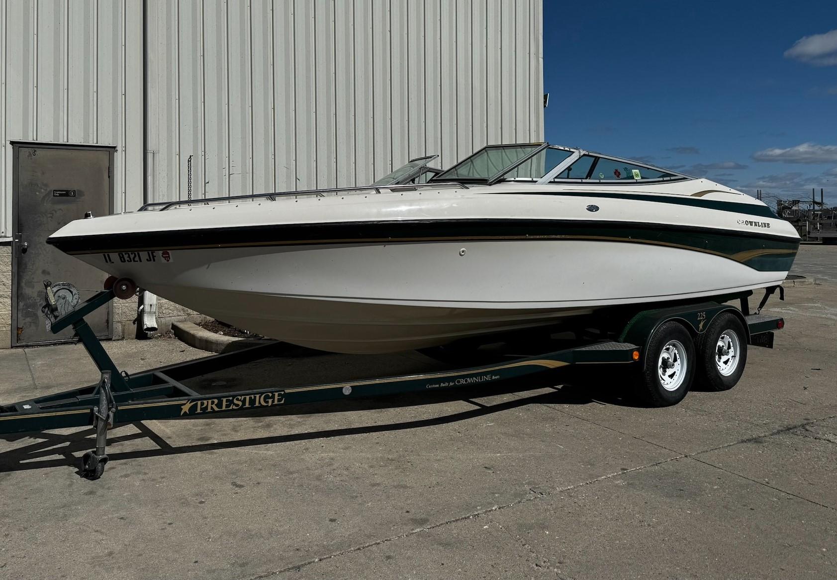 1999 Crownline 225