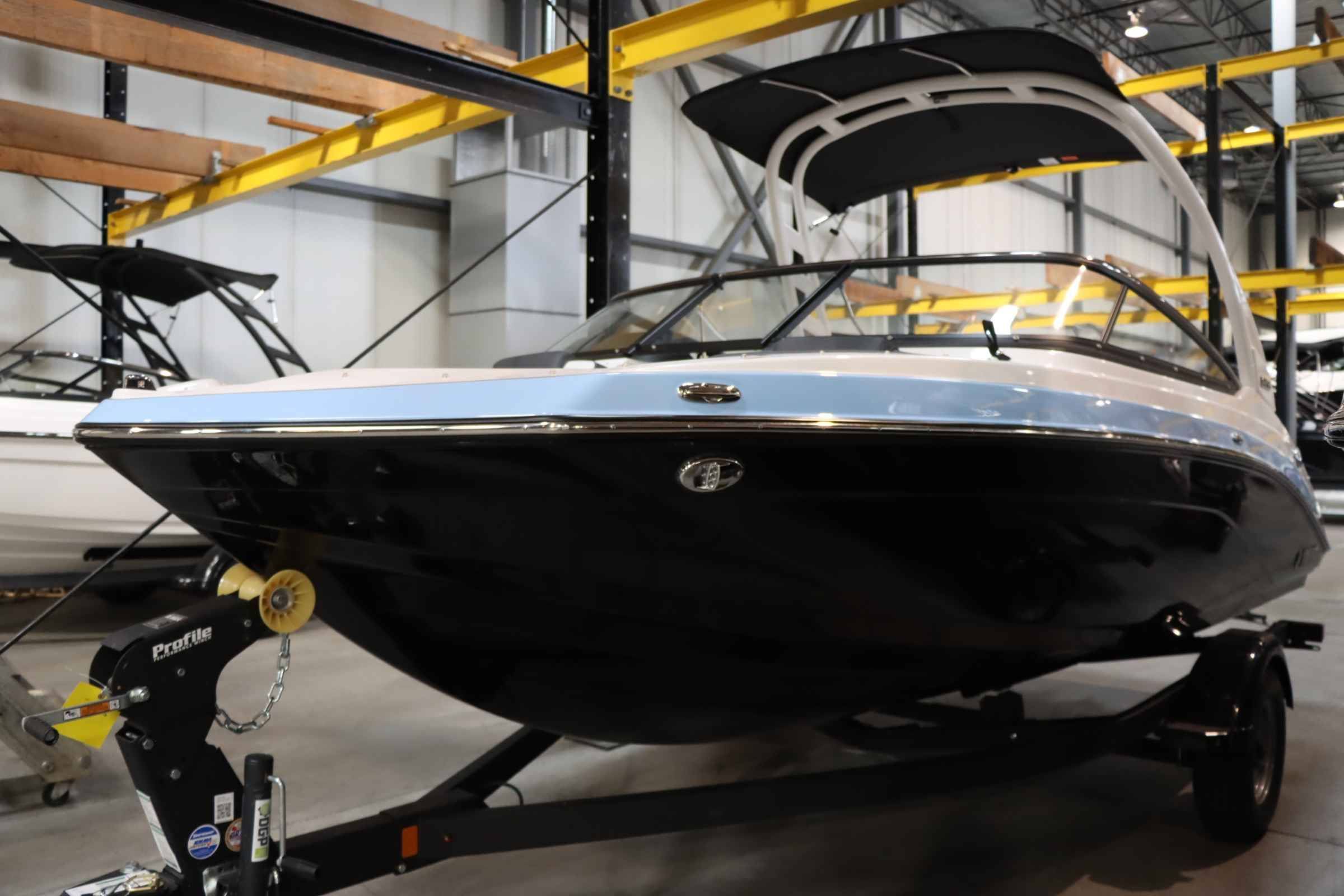 2025 Yamaha Boats 195S