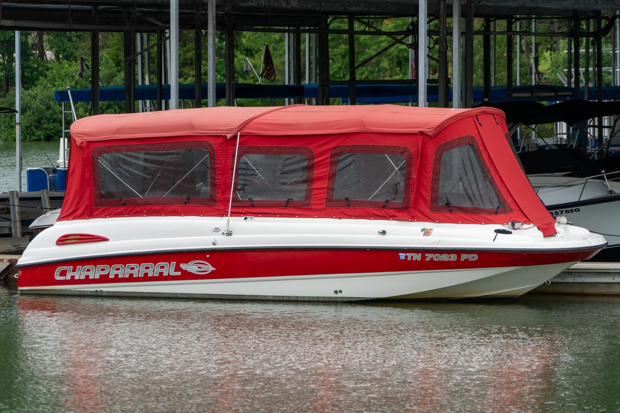 1999 Chaparral 252 Sunesta