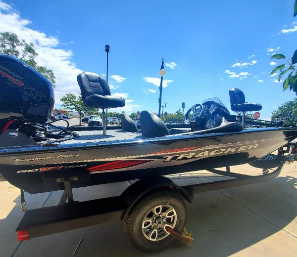 Tracker Pro Team 195 TXW Tournament Edition 2024 Tracker Pro Team 195 TXW Tournament Edition fishing boat on trailer.