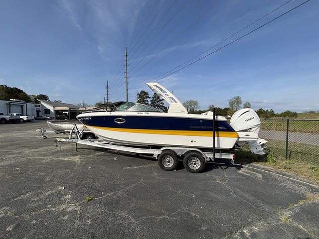 2023 Chaparral 250 OSX