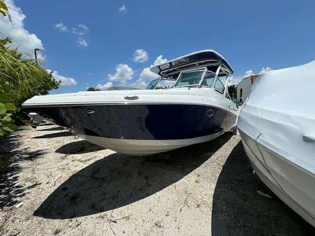 2024 Crownline 280 DC