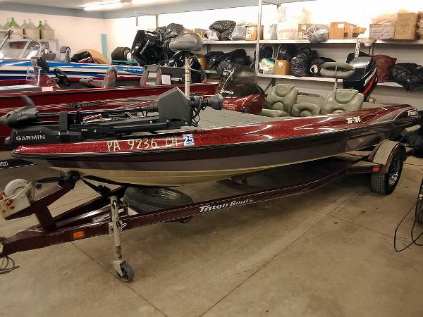 2001 Triton TR186 sc